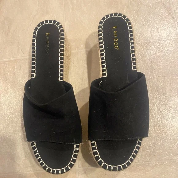 Platform Sandals - Picture 2 of 2